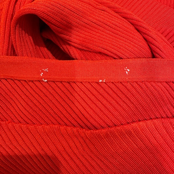 Carolina Herrera Red Gown - Picture 5 of 6